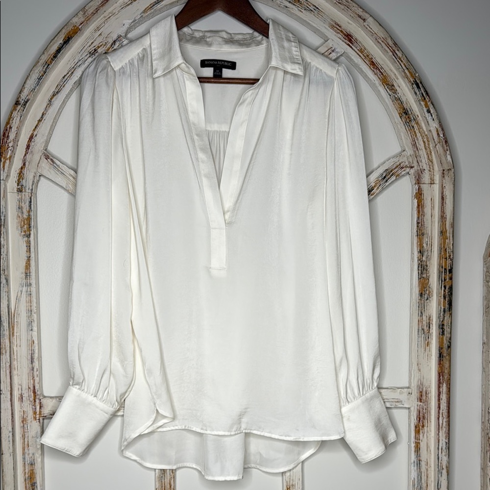 Banana Republic Cream Blouse